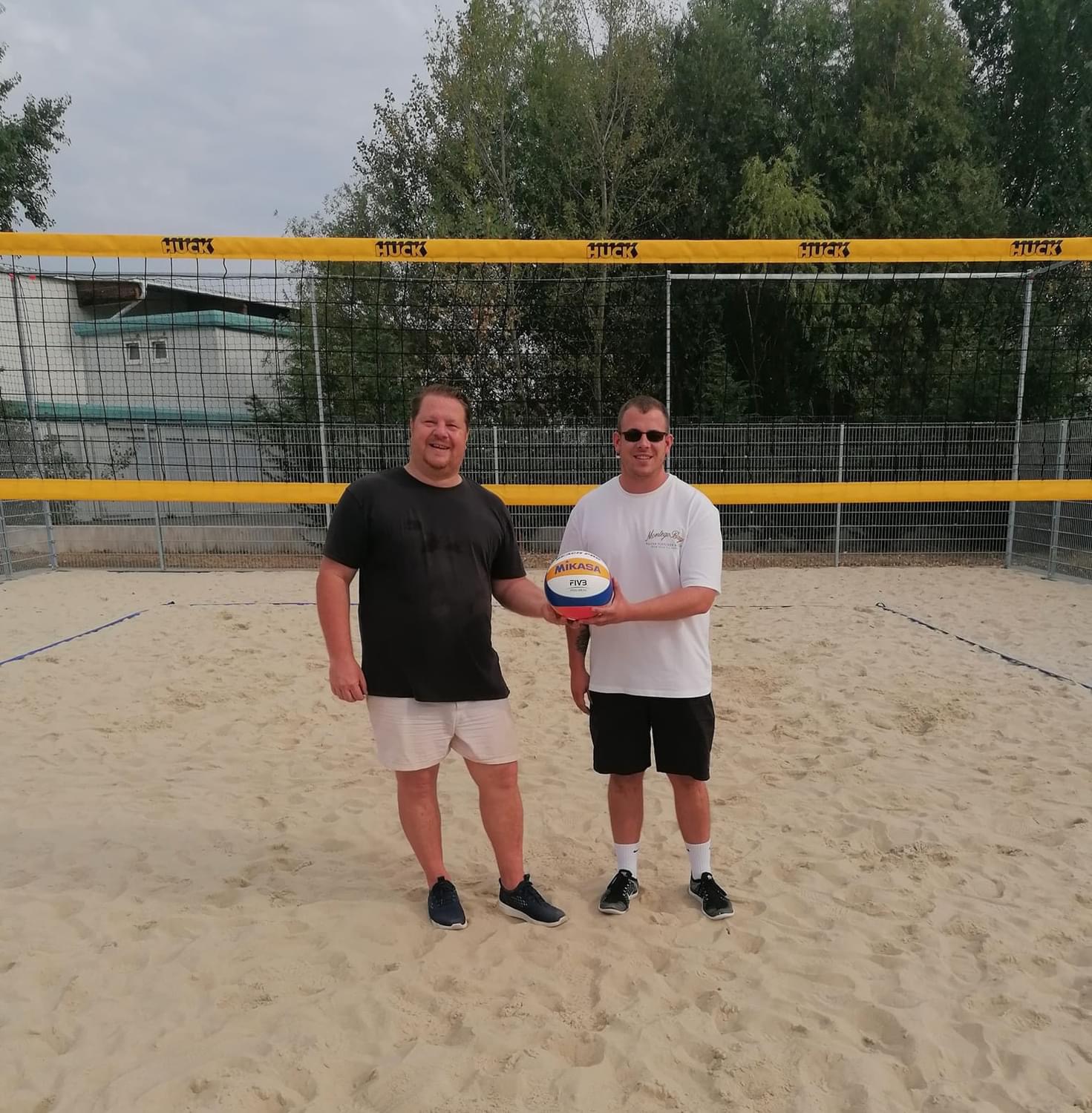 🏐 Neuer Beachvolleyballplatz ist eröffnet 🏐